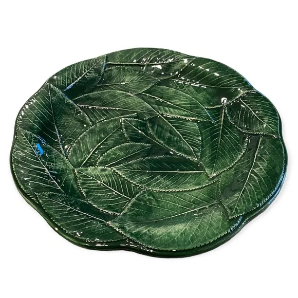 VIETRI FOGLIA LEONARDO MAJOLICA Green Leaf Plate - Picture 3 of 9
